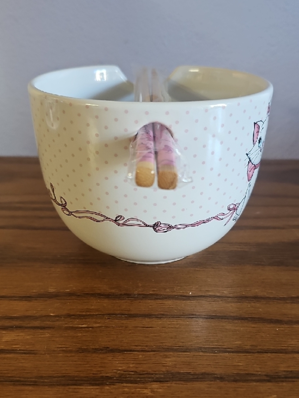 Disney The Aristocats Marie Bow Ribbon Ceramic Ramen Bowl with Chopsticks - Picture 4 of 9